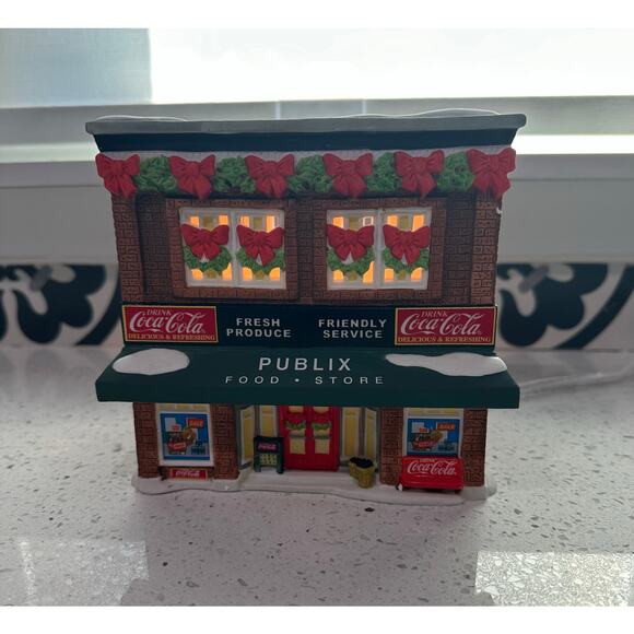 Coca Cola Town Square Collection Publix Food Store Lighted Building RARE - Picture 2 of 6